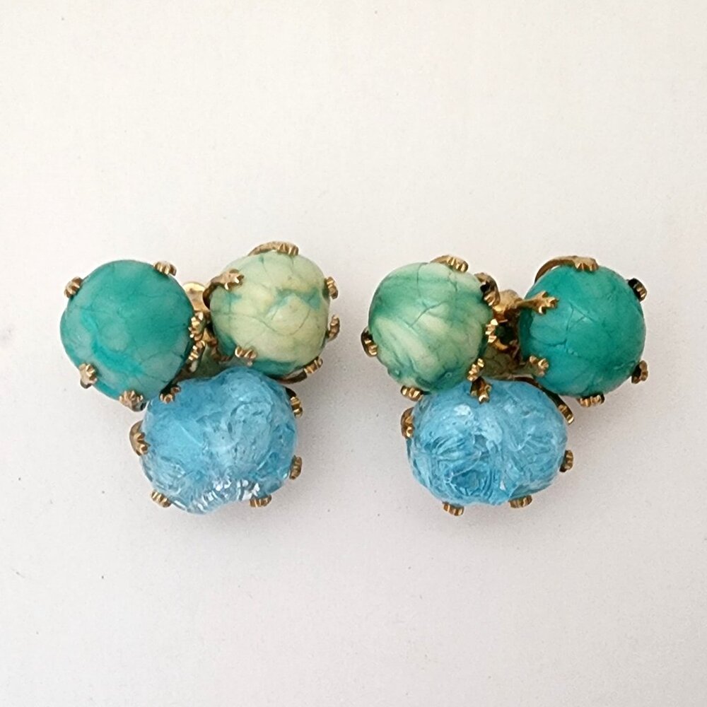 Vintage Vogue Blue & Green Glass Beaded Bauble Clip On Earrings